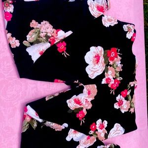 Crop flower pants